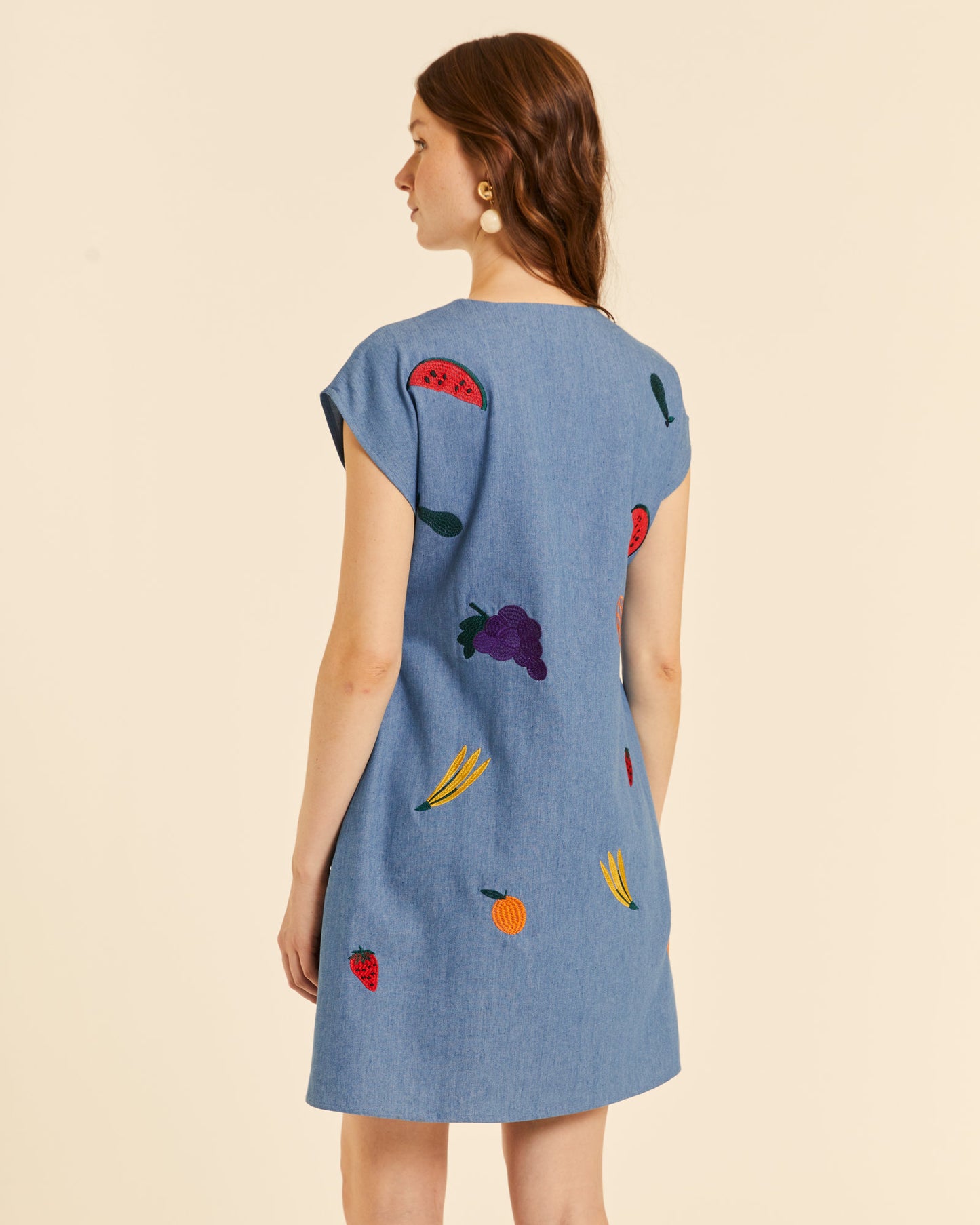 VESTIDO ABOTONADO DENIN BORDADO FRUTALES