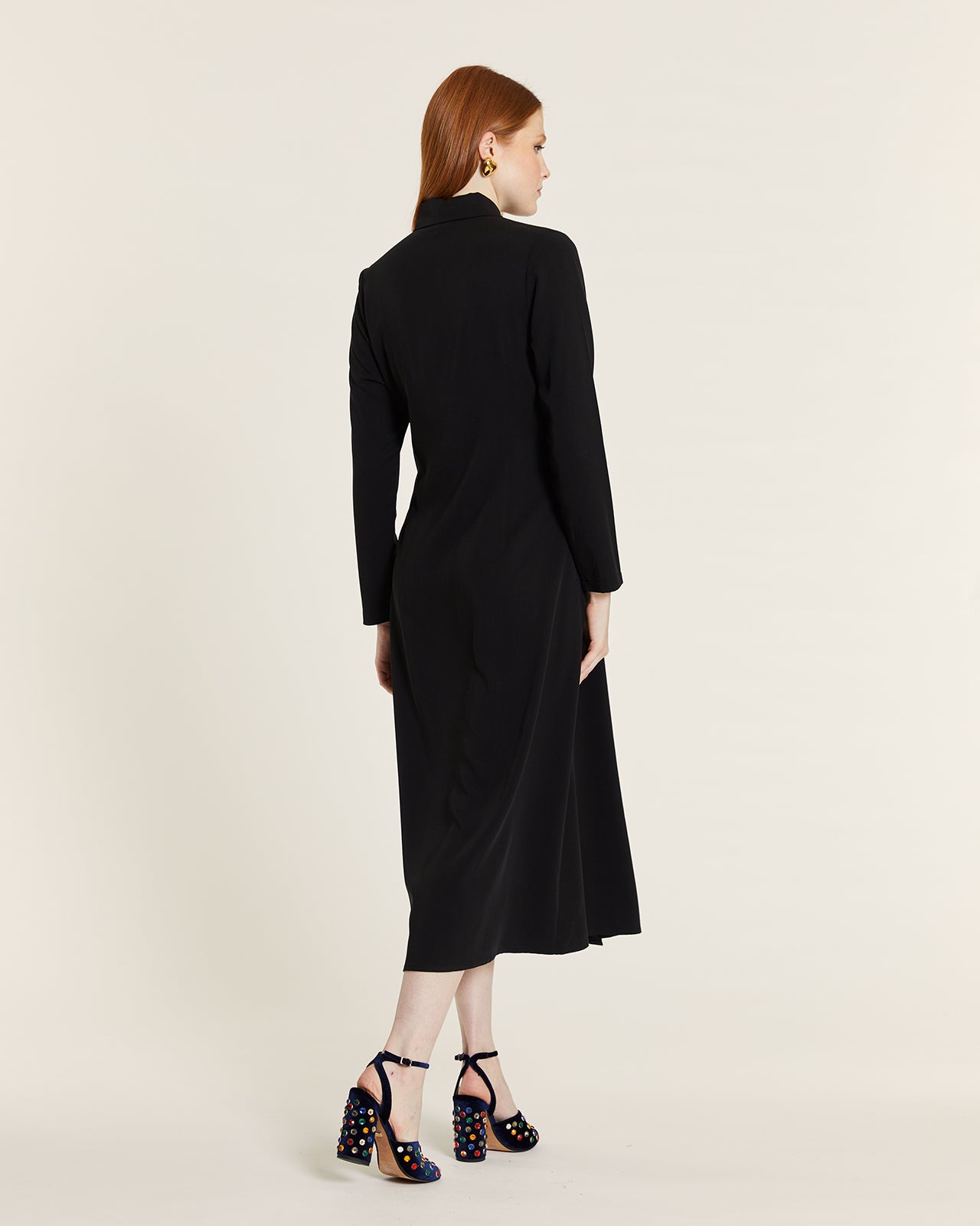 VESTIDO LARGO CON BOTONES CORAZON NEGRO