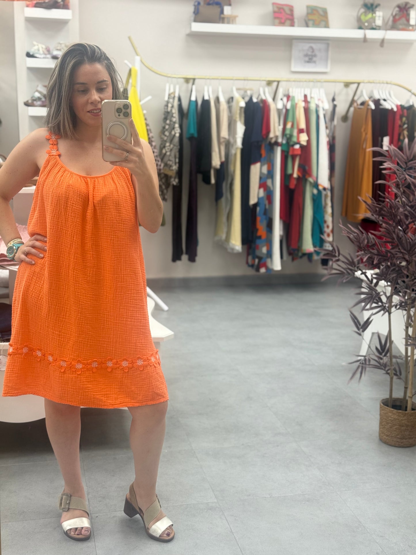 Vestido tirantes flores