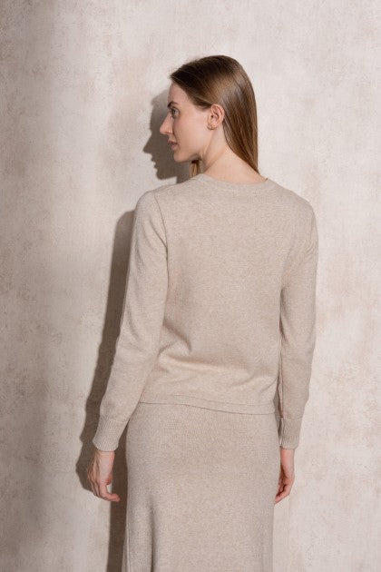 SUETER DE PUNTO CON RAYA LATERAL