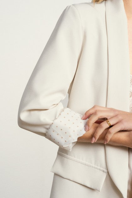 Blazer de manga con lunares