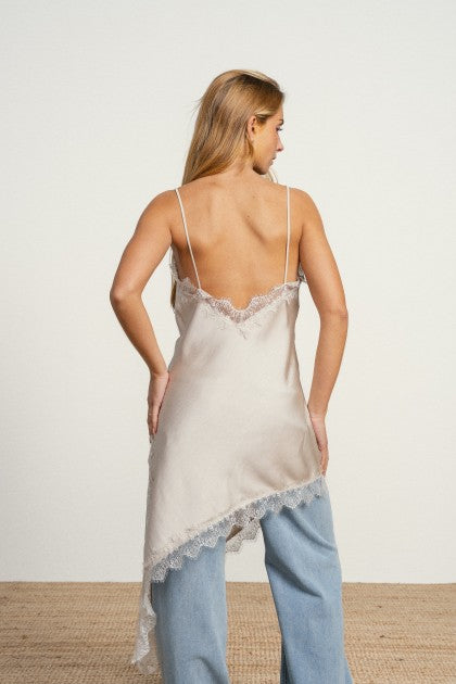 VESTIDO DE SATÉN ASIMÉTRICO