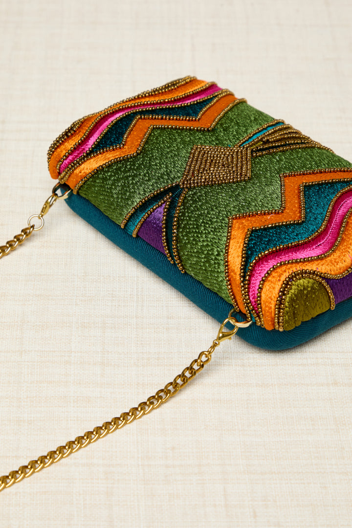 BOLSO CLUTCHE BORDADO VERDE NARANJA