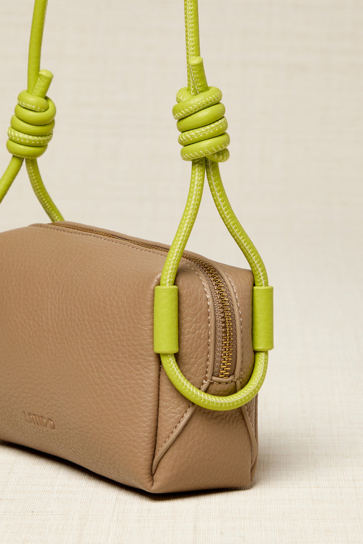 BOLSO BANDOLERA BICOLOR DE PIEL ECOLÓGICA VERDE LIMA