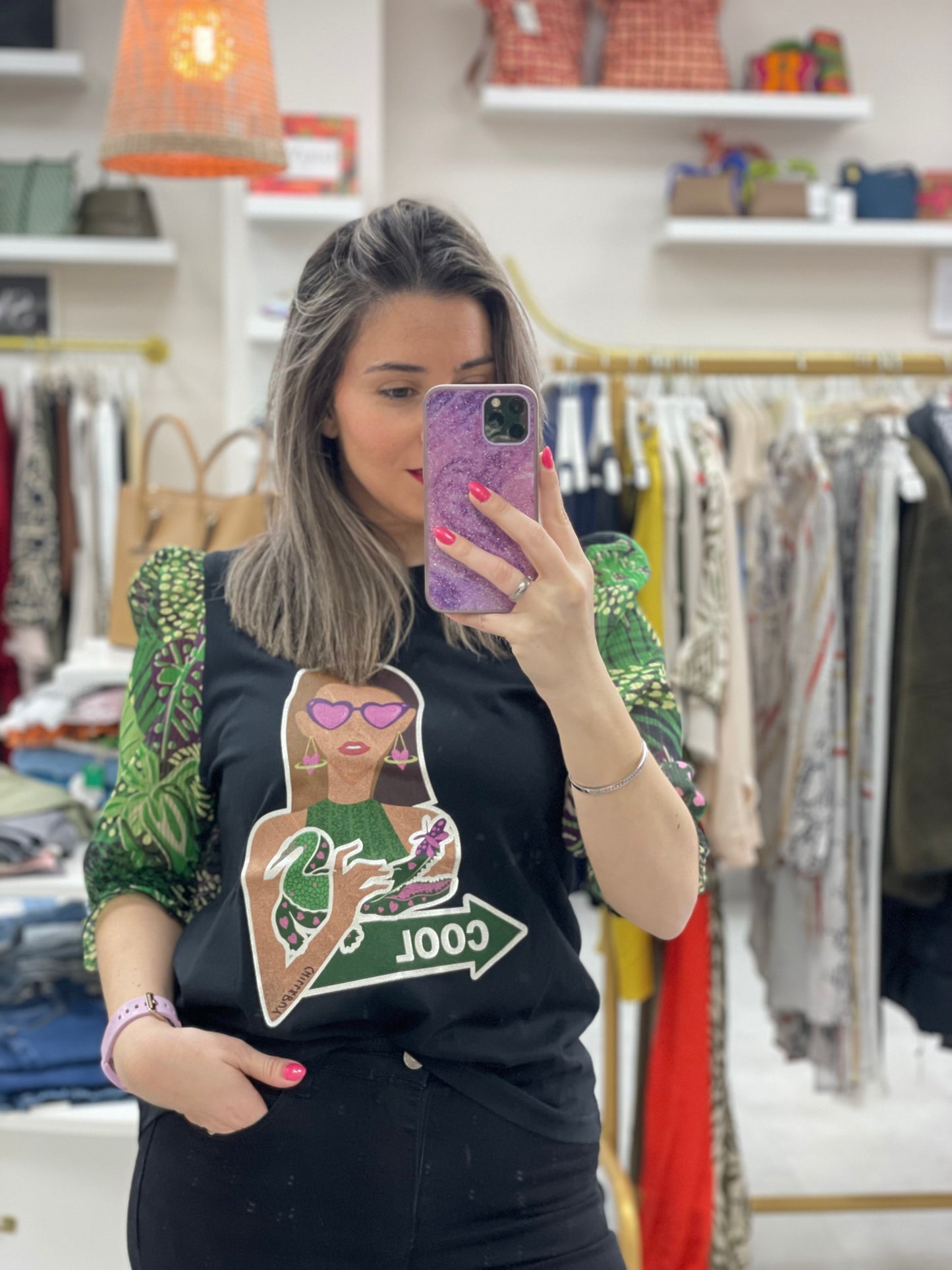 CAMISETA NEGRA MUJER COOL