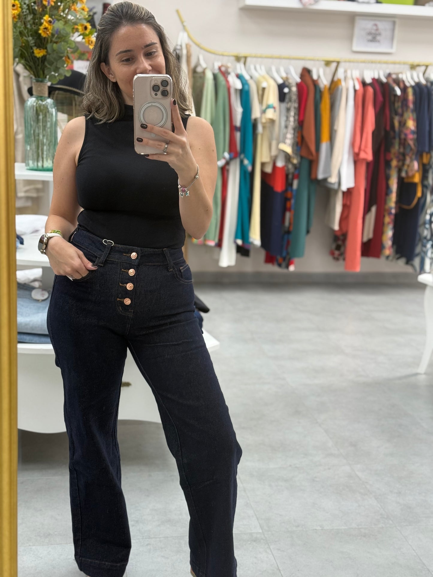 PANTALON VAQUERO OSCURO BOTONES