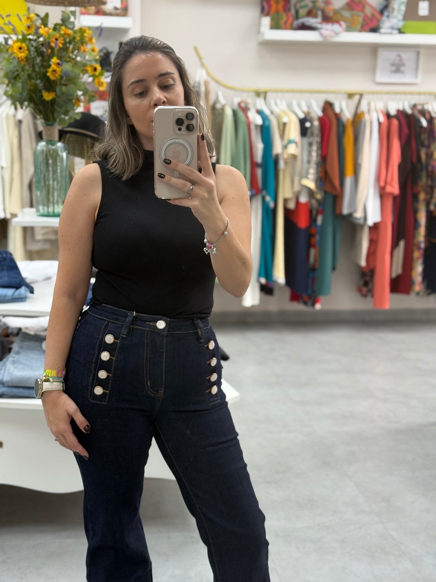 PANTALON VAQUERO BOTONES LATERALES