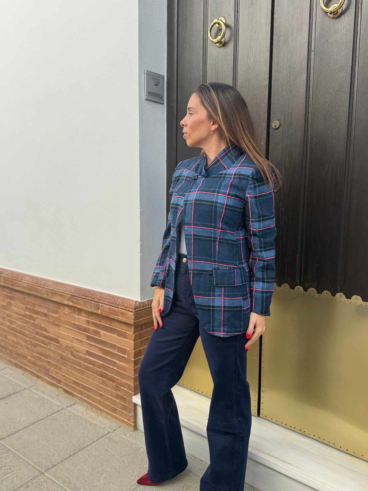 CHAQUETA AMERICANA CUADROS BOTON SOLAPA CUELLO