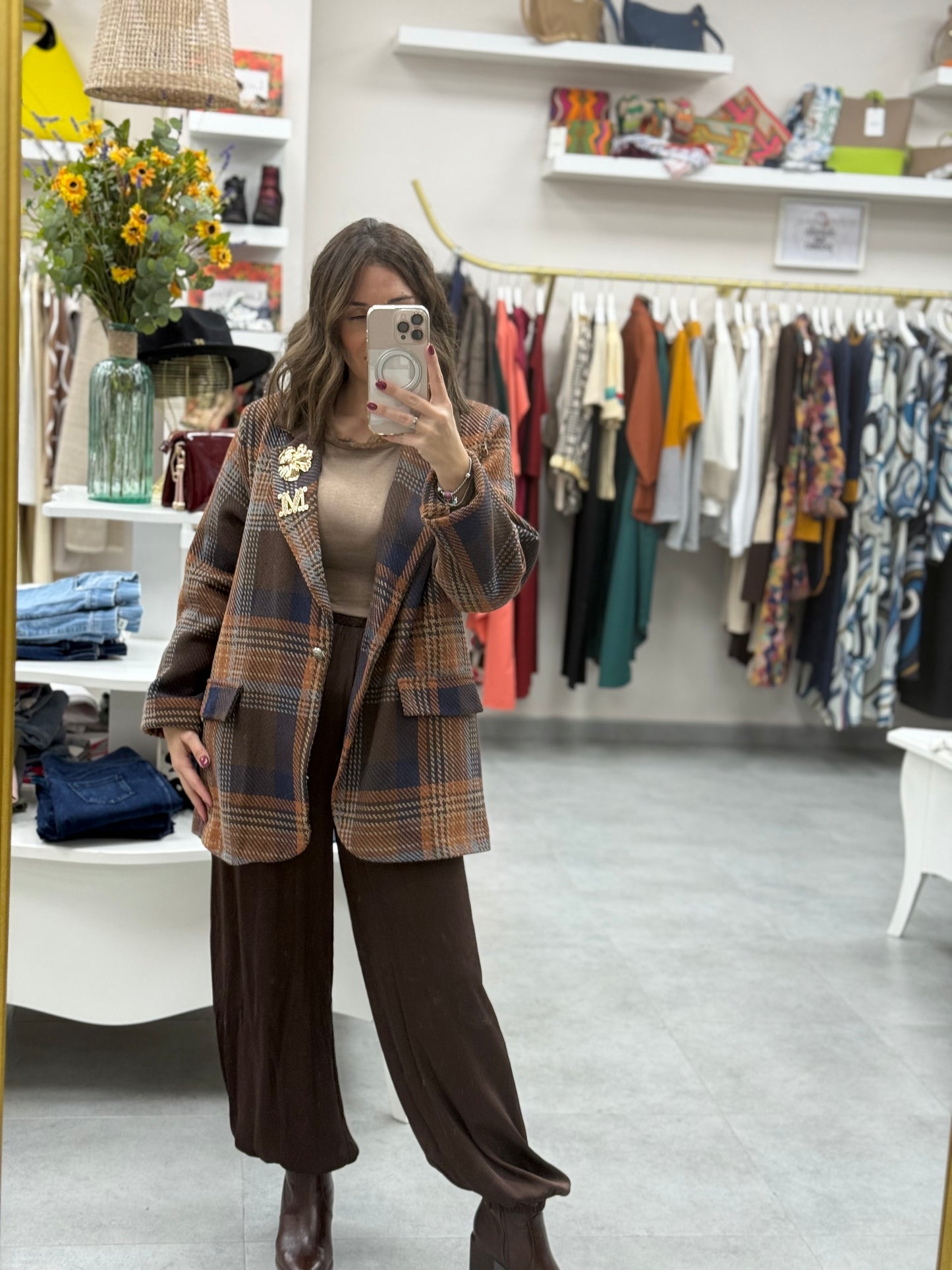 AMERICANA CUADROS BROCHES