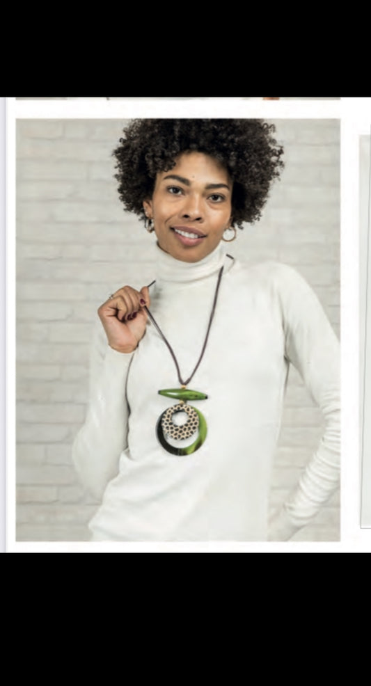 COLLAR ASTA LOMRI