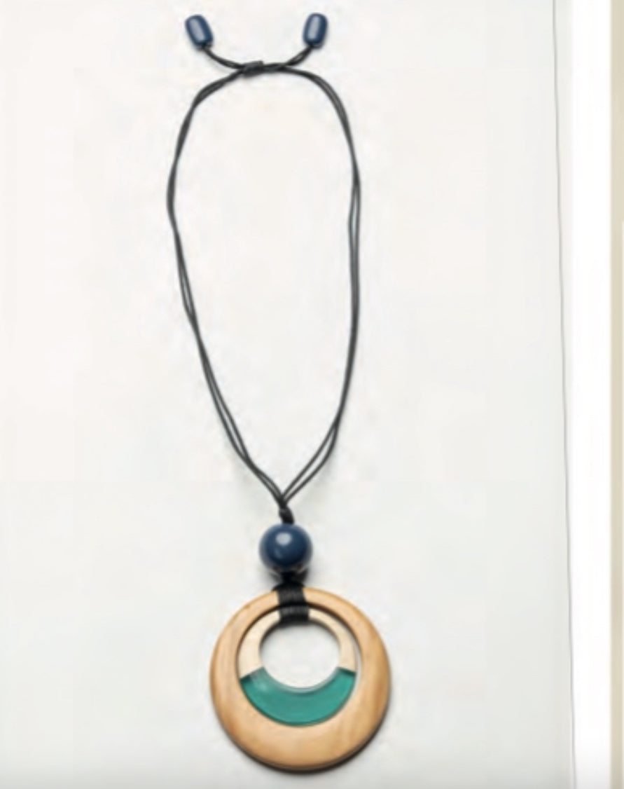 COLLAR LARGA MADERA AZUL