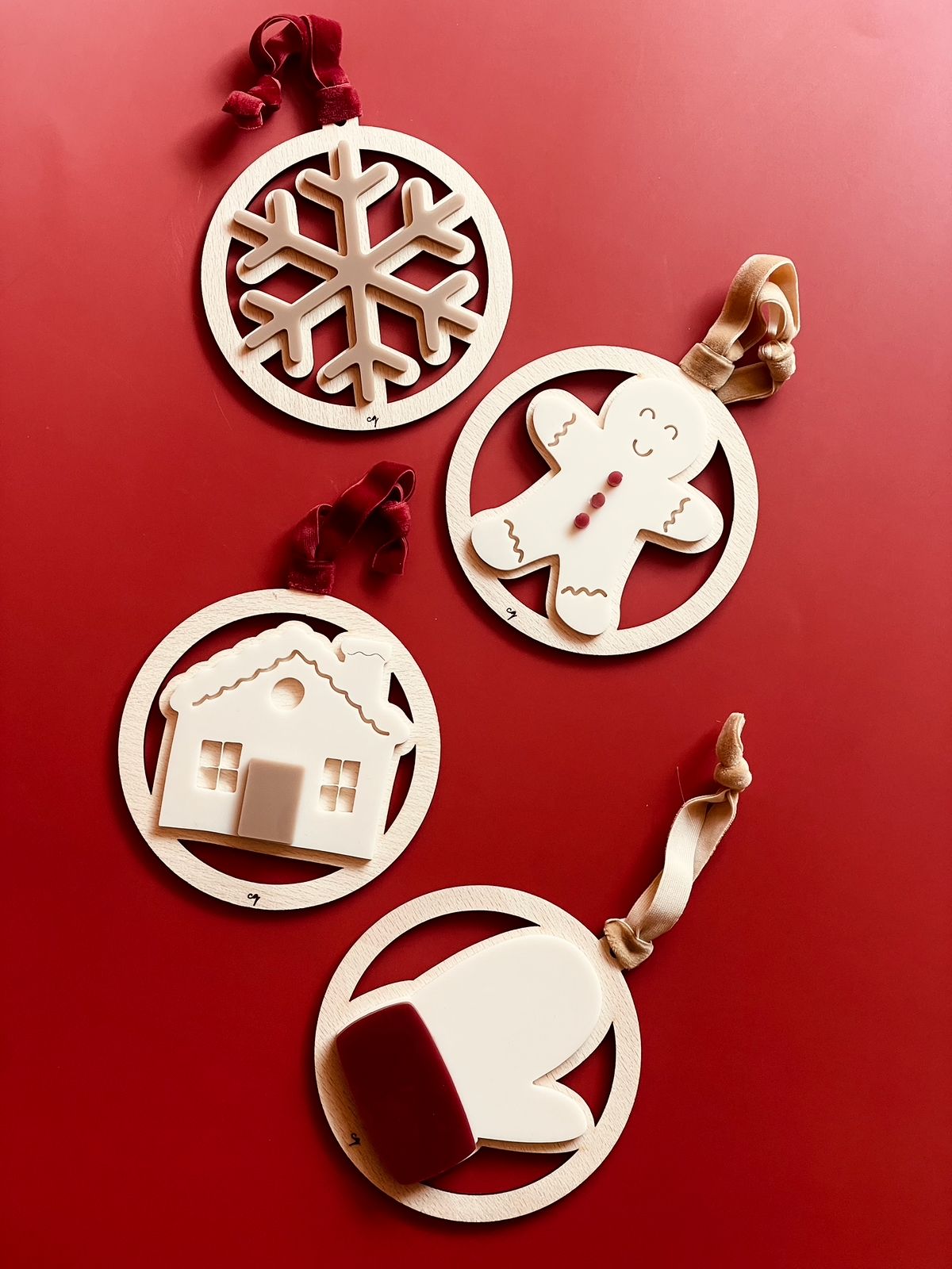 PACK 4 BOLAS NAVIDAD MUÑECOS