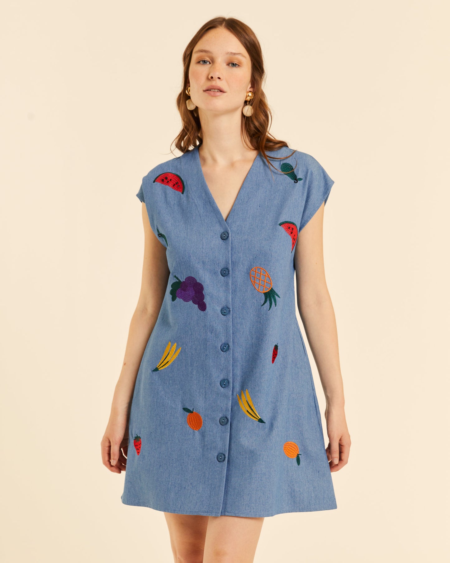 VESTIDO ABOTONADO DENIN BORDADO FRUTALES