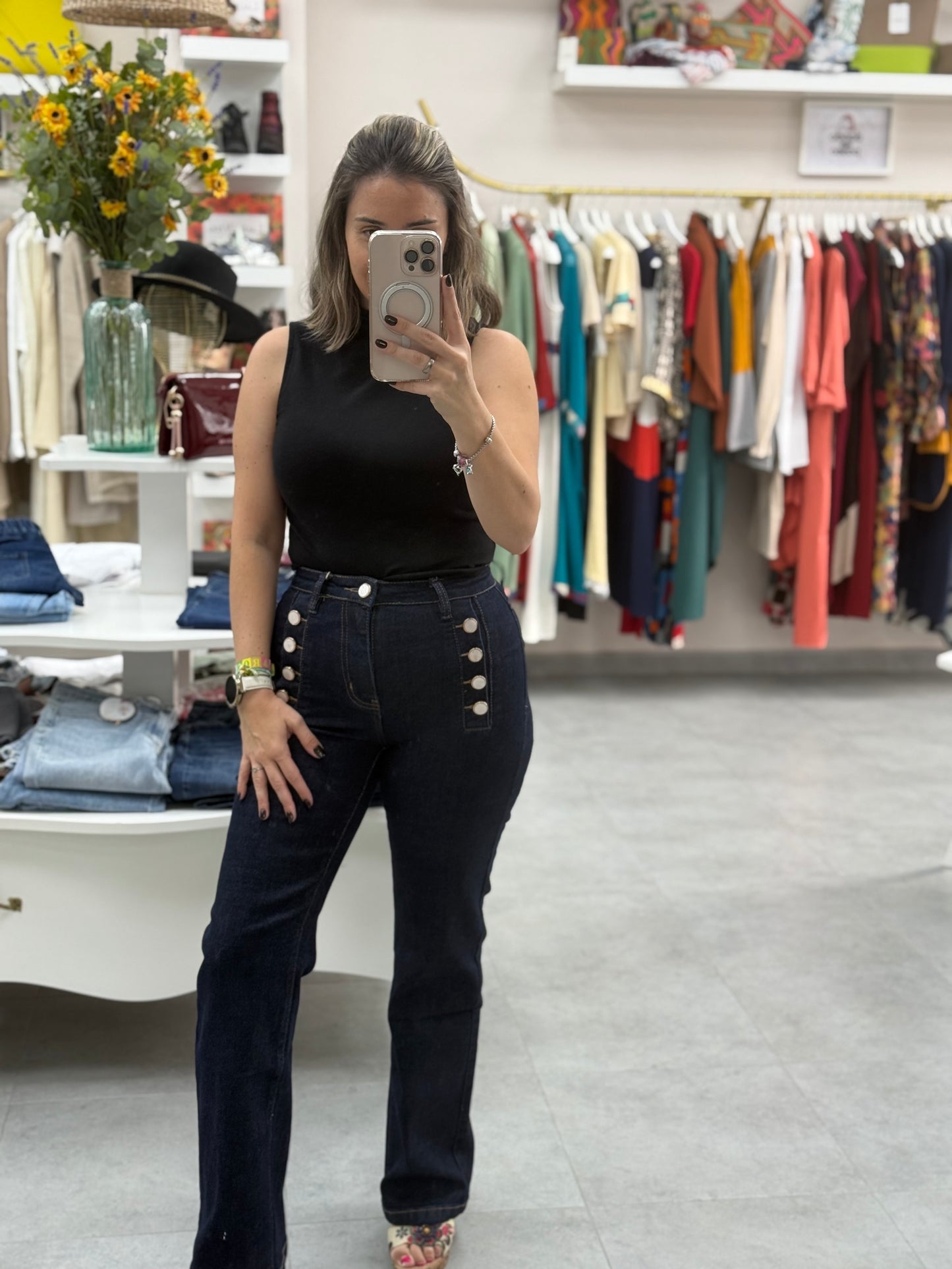 PANTALON VAQUERO BOTONES LATERALES