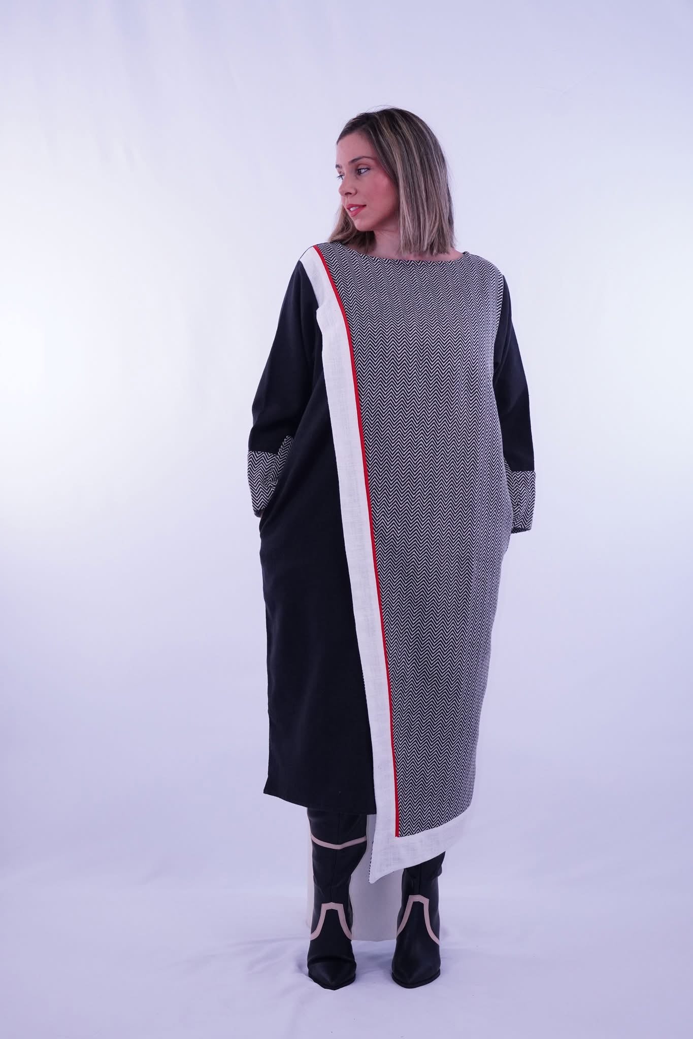 VESTIDO MIDI SILVINA ZIGZAG NEGRO FABULA