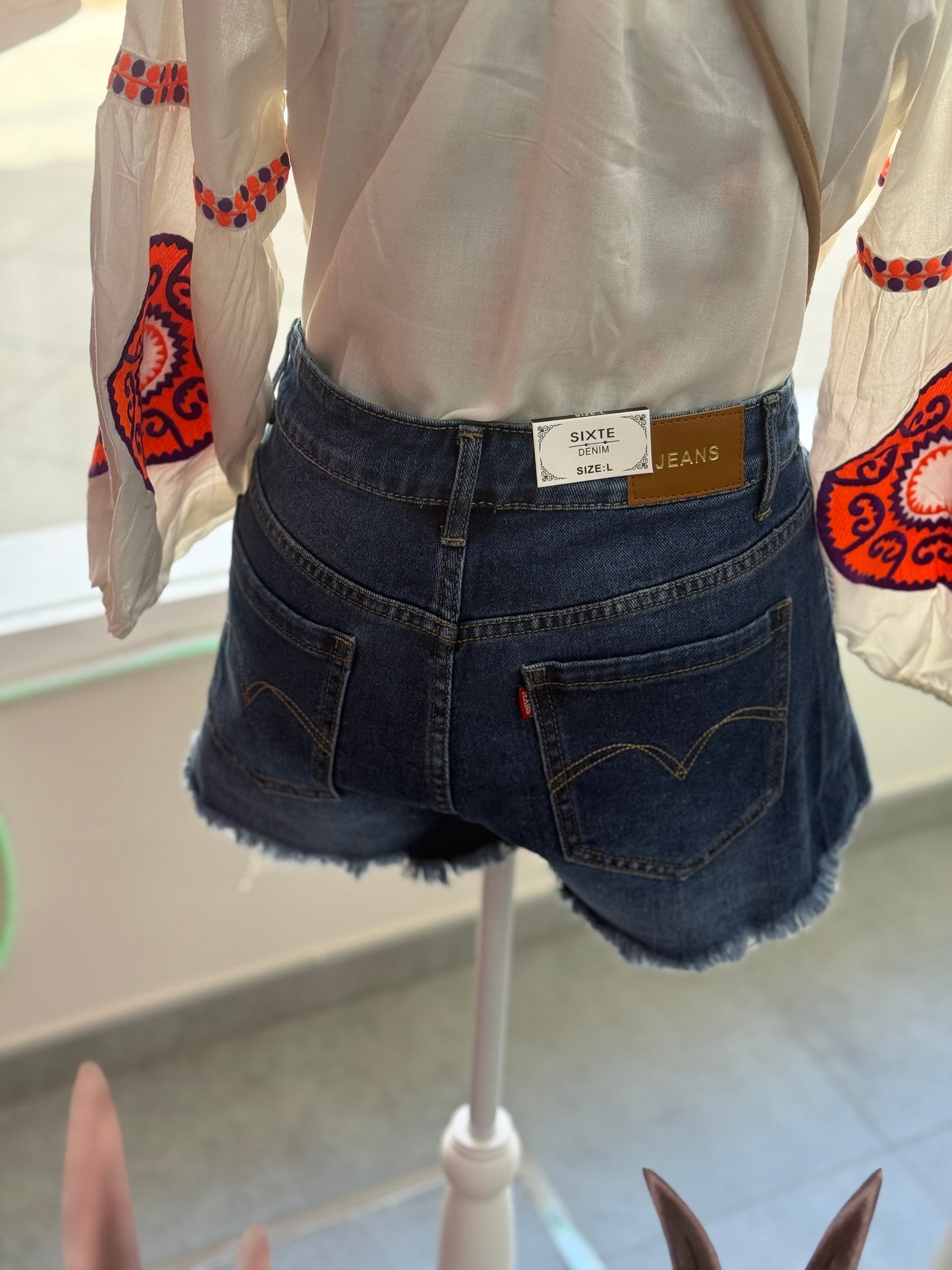 PANTALÓN VAQUERO CORTO