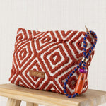 CARTERA DE MANO BORDADA