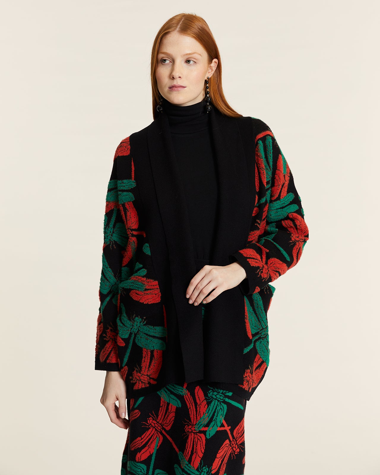 REBECA LIBELULA EN RELIEVE