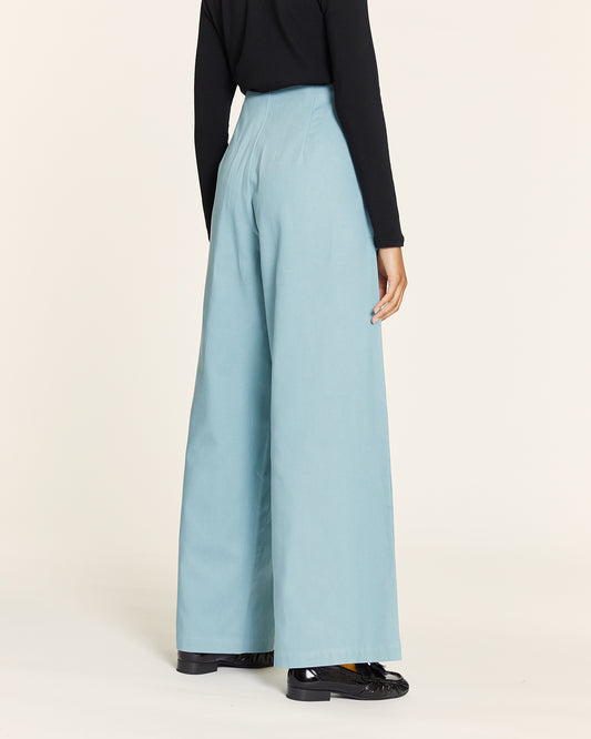 PANTALON TENCEL CON PINZAS DENIM