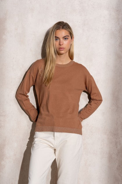 SUÉTER DE PUNTO DE LUREX CON CUELLO REDONDO BRONCE