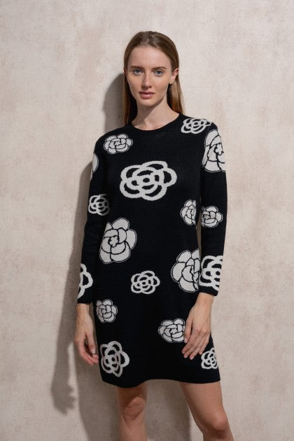 VESTIDO CON PATRON DE PUNTO