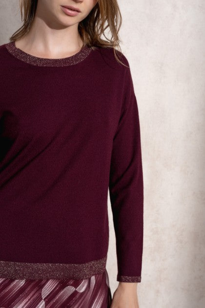 SUÉTER DE PUNTO DE LÚREX CON CUELLO REDONDO COLOR BERENJENA