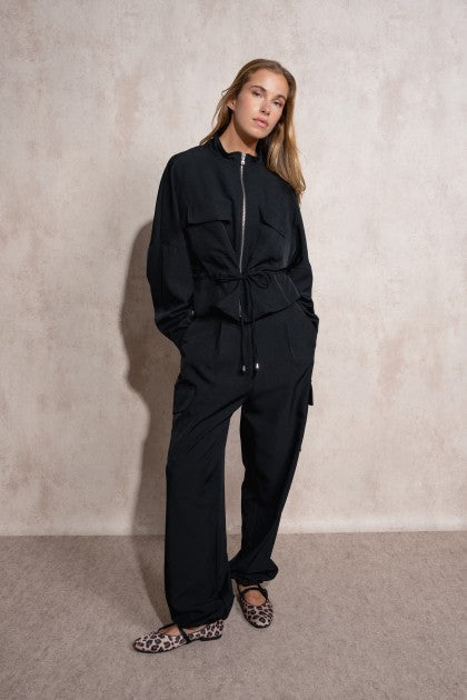 CONJUNTO DE CHAQUETA Y PANTALON