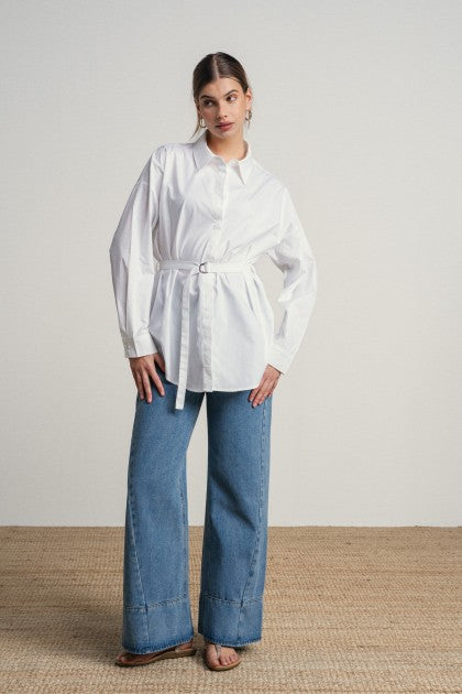 CAMISA BLANCA CON CINTURON CINTURA