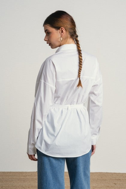 CAMISA BLANCA CON CINTURON CINTURA