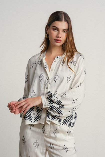 BLUSA ESTAMPADA MANGA LARGA