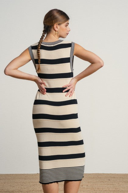 VESTIDO MIDI CON RAYAS ASIMÉTRICAS