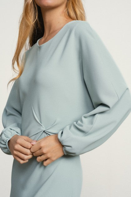 VESTIDO LARGO CON DETALLE EN LA CINTURA