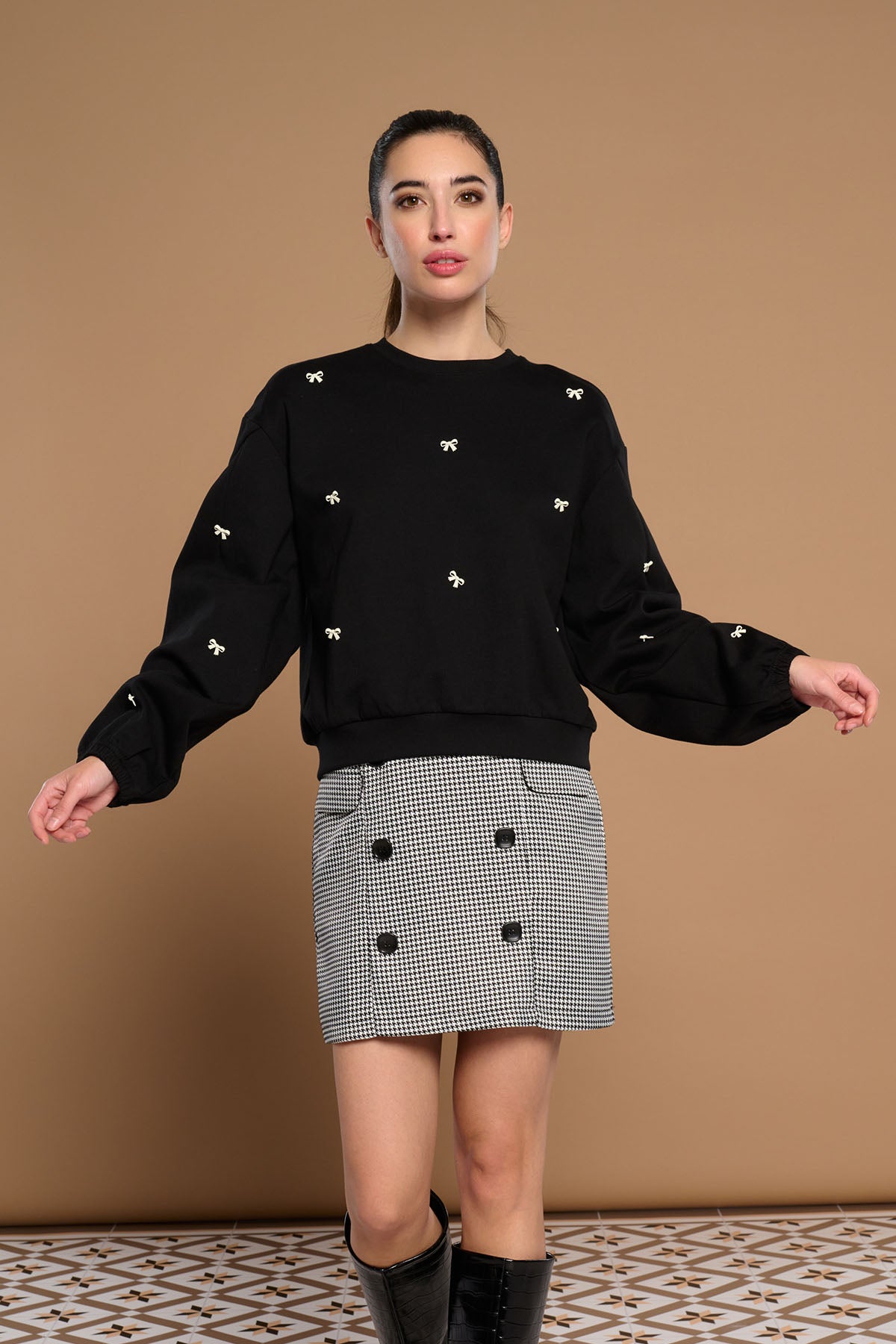 SUDADERA BLACK ROSE SWEATSHIRT