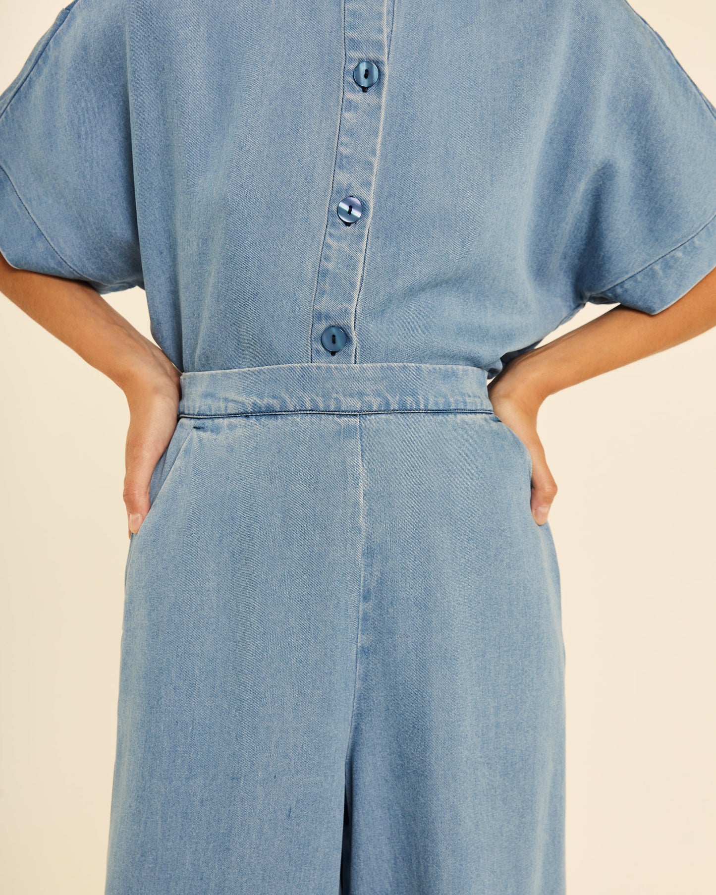 PANTALÓN ANCHO DENIM