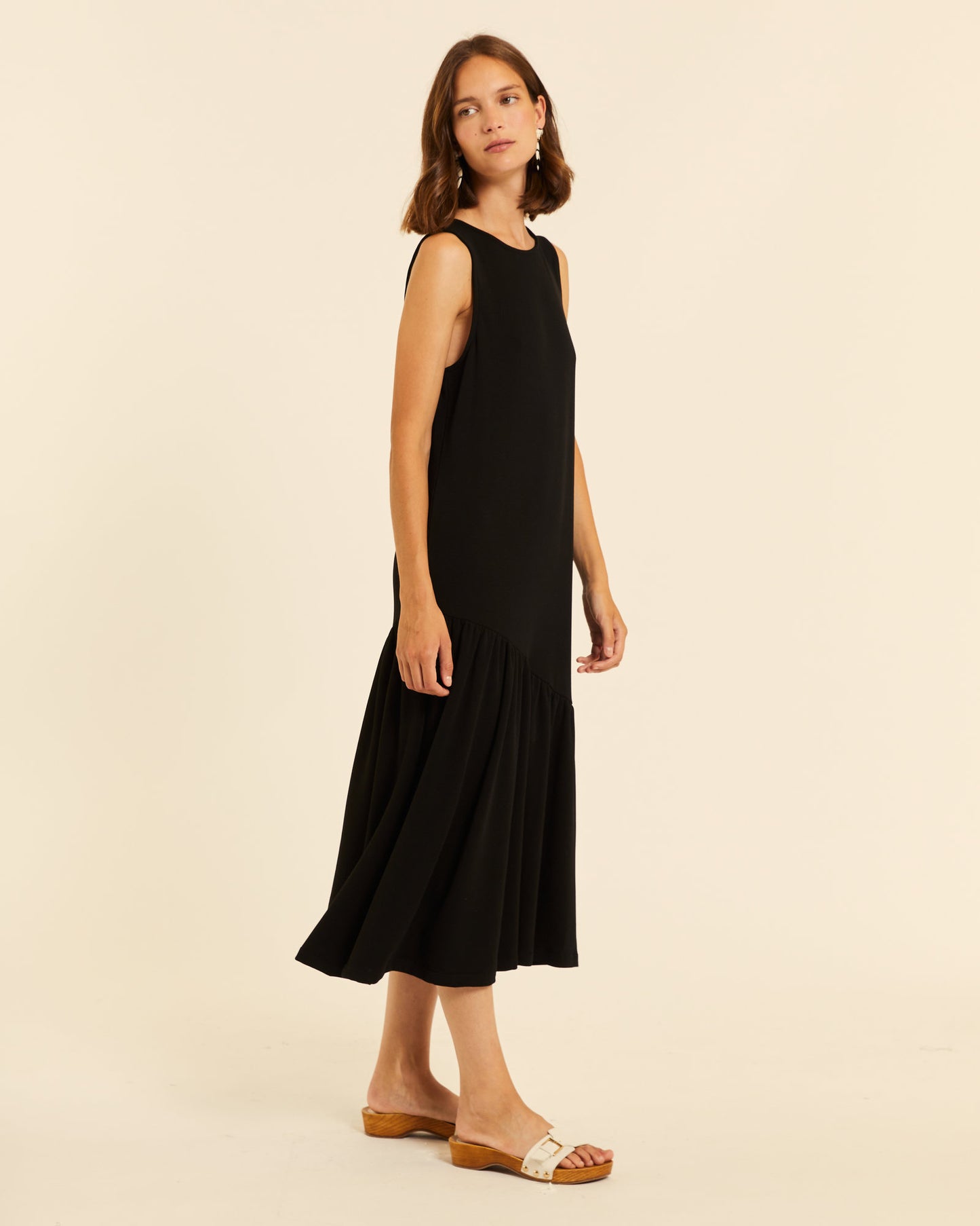 VESTIDO MAXI CON VOLANTE ASIMETRICO PEACH