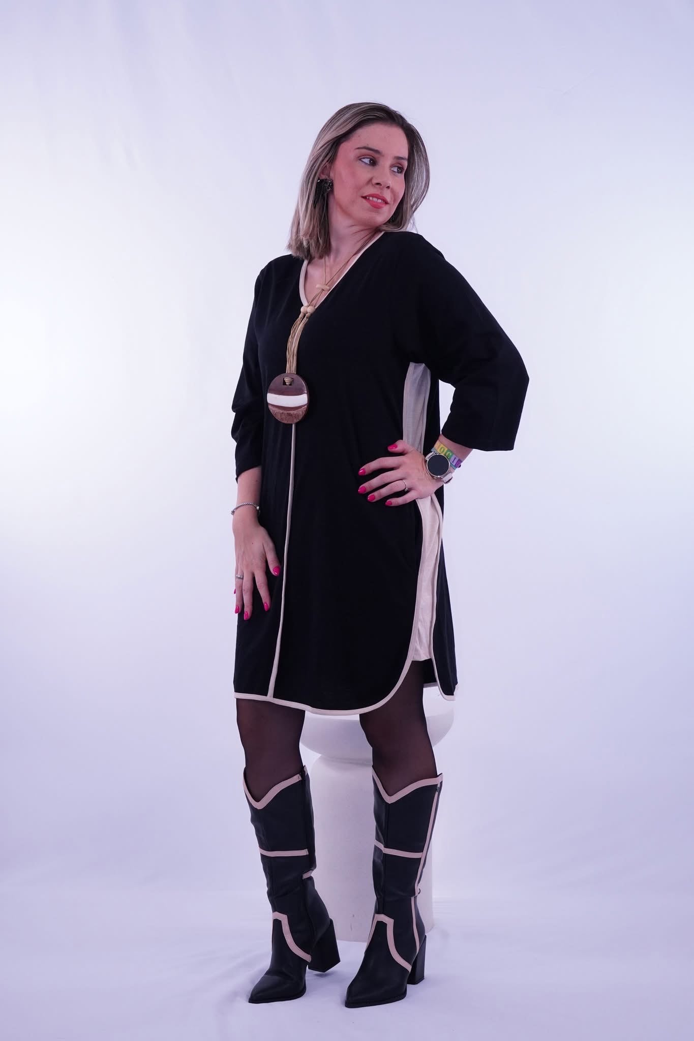 VESTIDO CORTO WELLS NEGRO WRIITEN