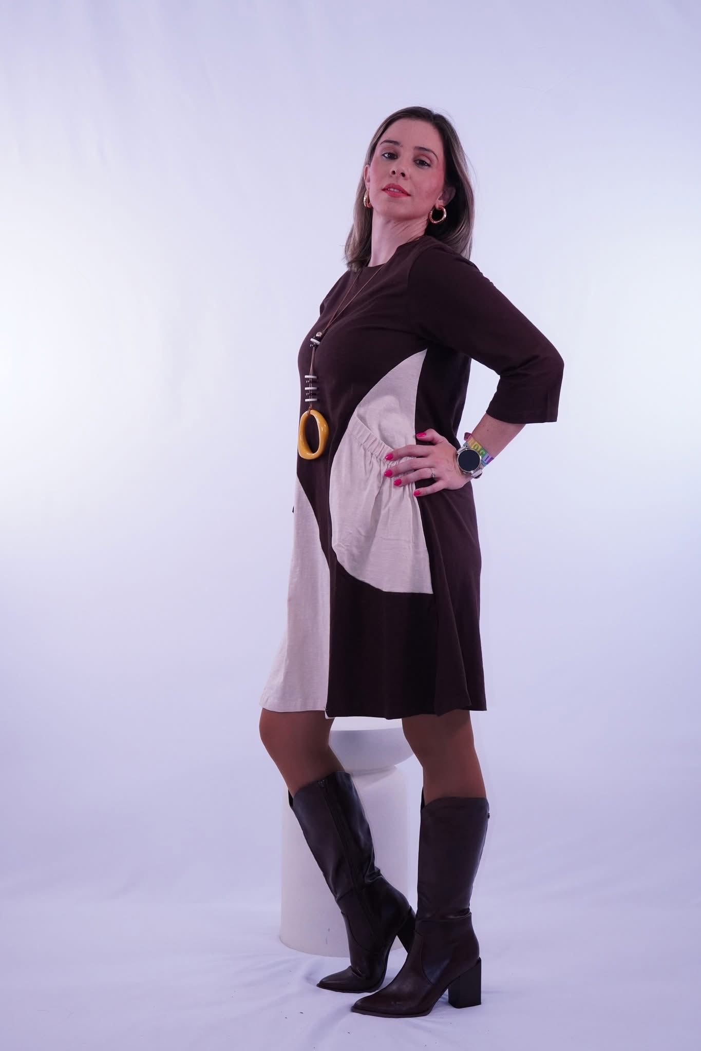 VESTIDO CORTO EDINA MARRON TRAZOS