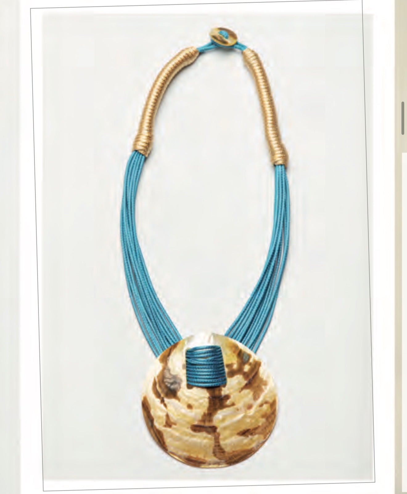 COLLAR CORTO TURQUESA CONCHA