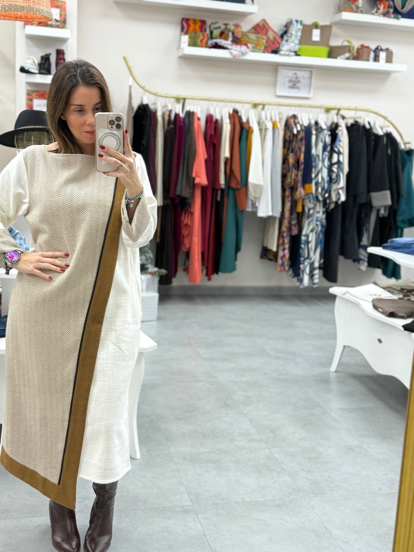 VESTIDO MIDI SILVINA ZIGZAG BEIGE FABULA
