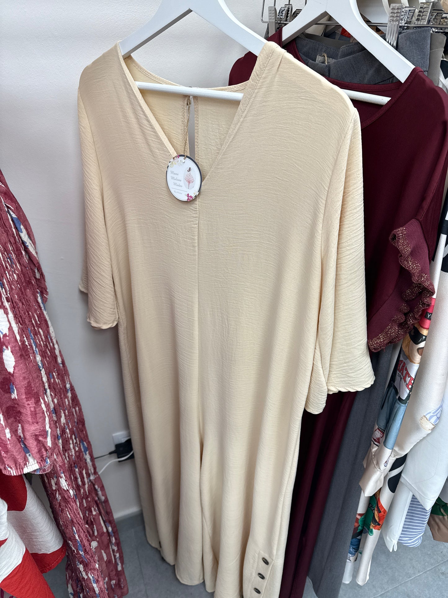 VESTIDO BEIGE AMPLIO