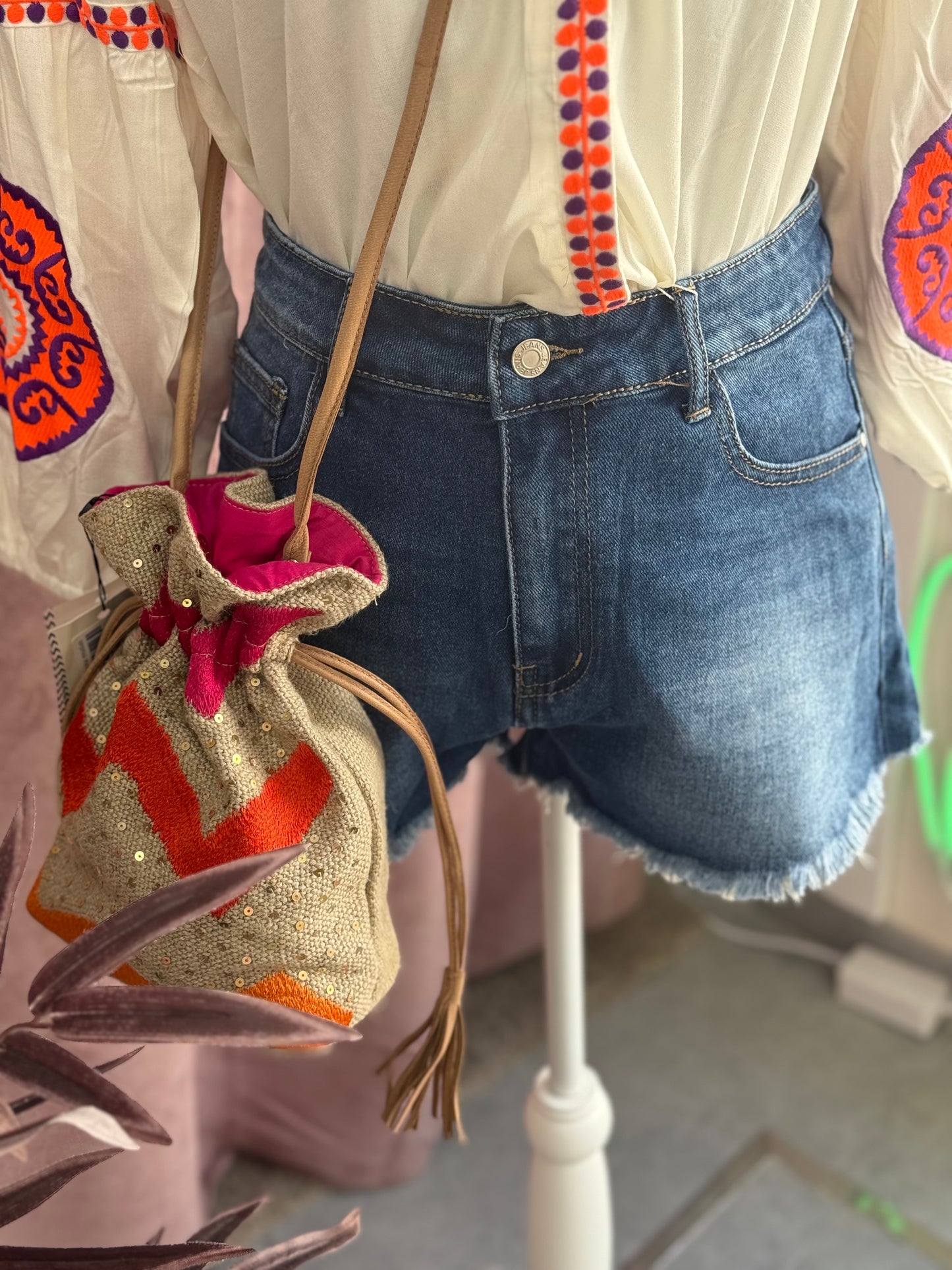 PANTALÓN VAQUERO CORTO