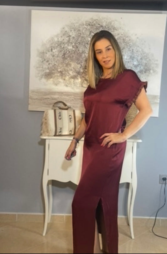 VESTIDO BURDEOS DETALLES MANGA DORADA