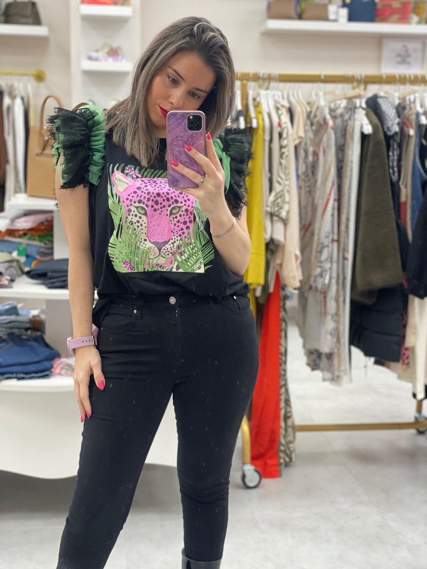 CAMISETA NEGRA TIGRE ROSA
