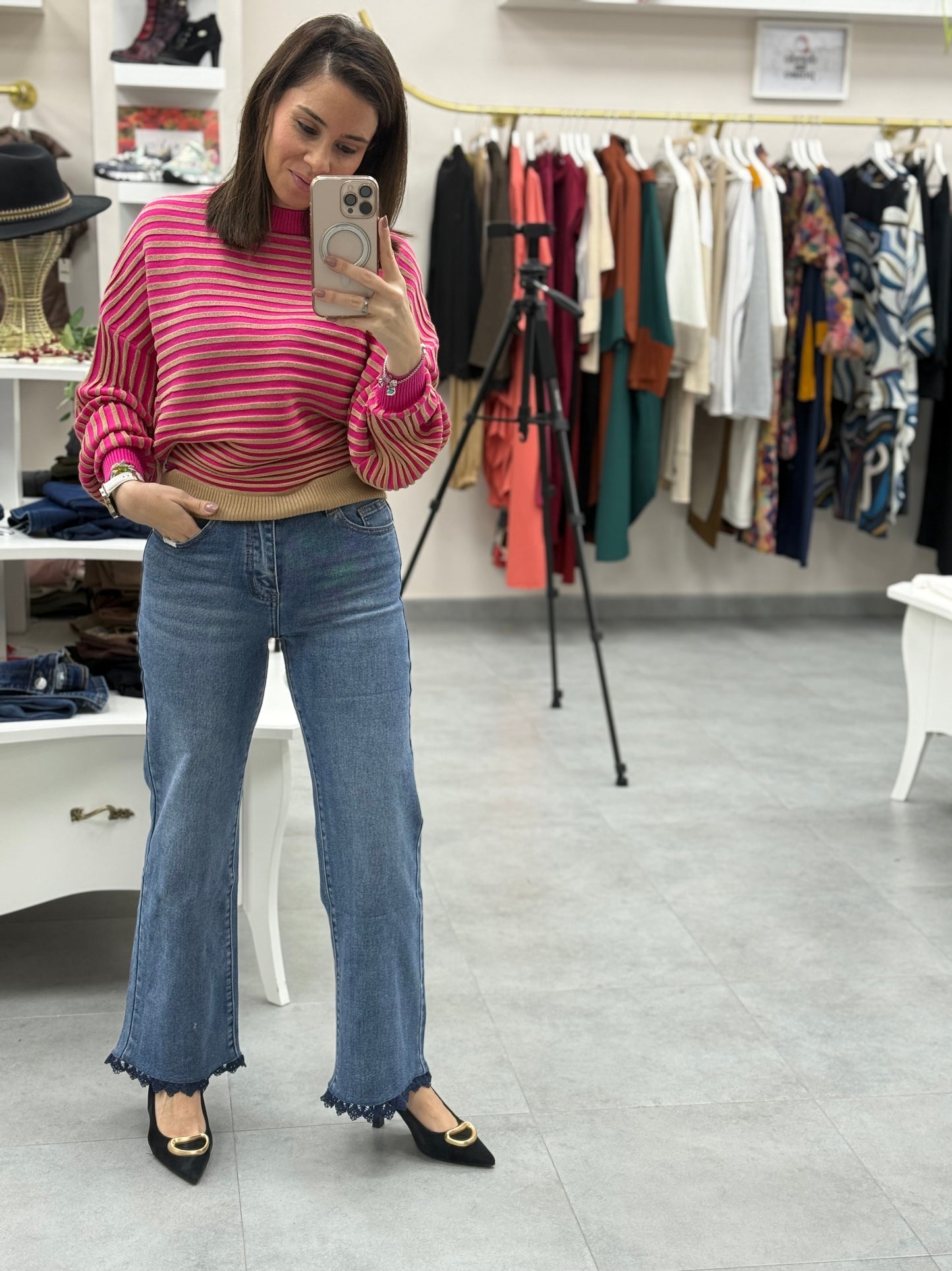 PANTALON VAQUERO REMATE ENCAJE