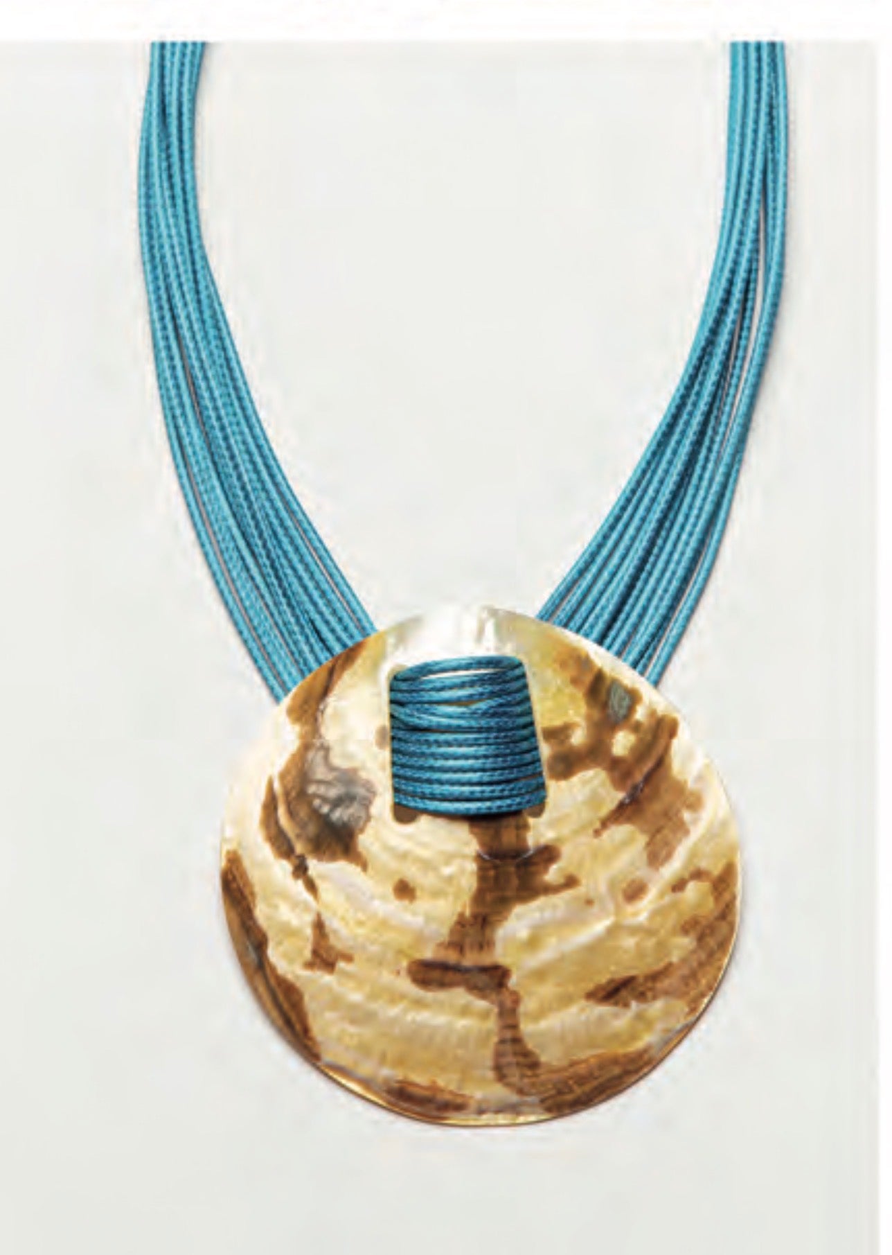 COLLAR CORTO TURQUESA CONCHA