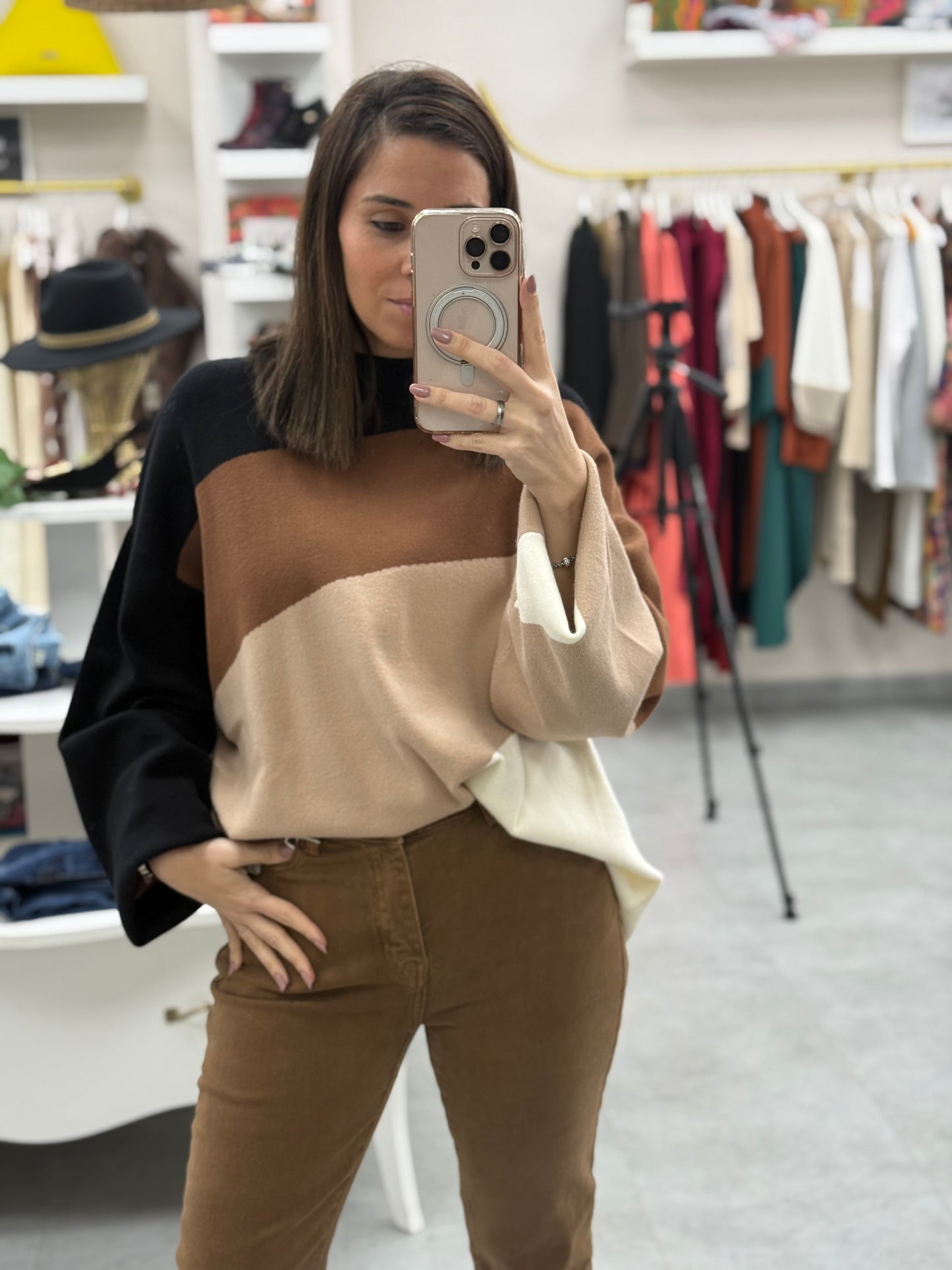 PANTALON VAQUERO ELASTICO COLOR MARRON