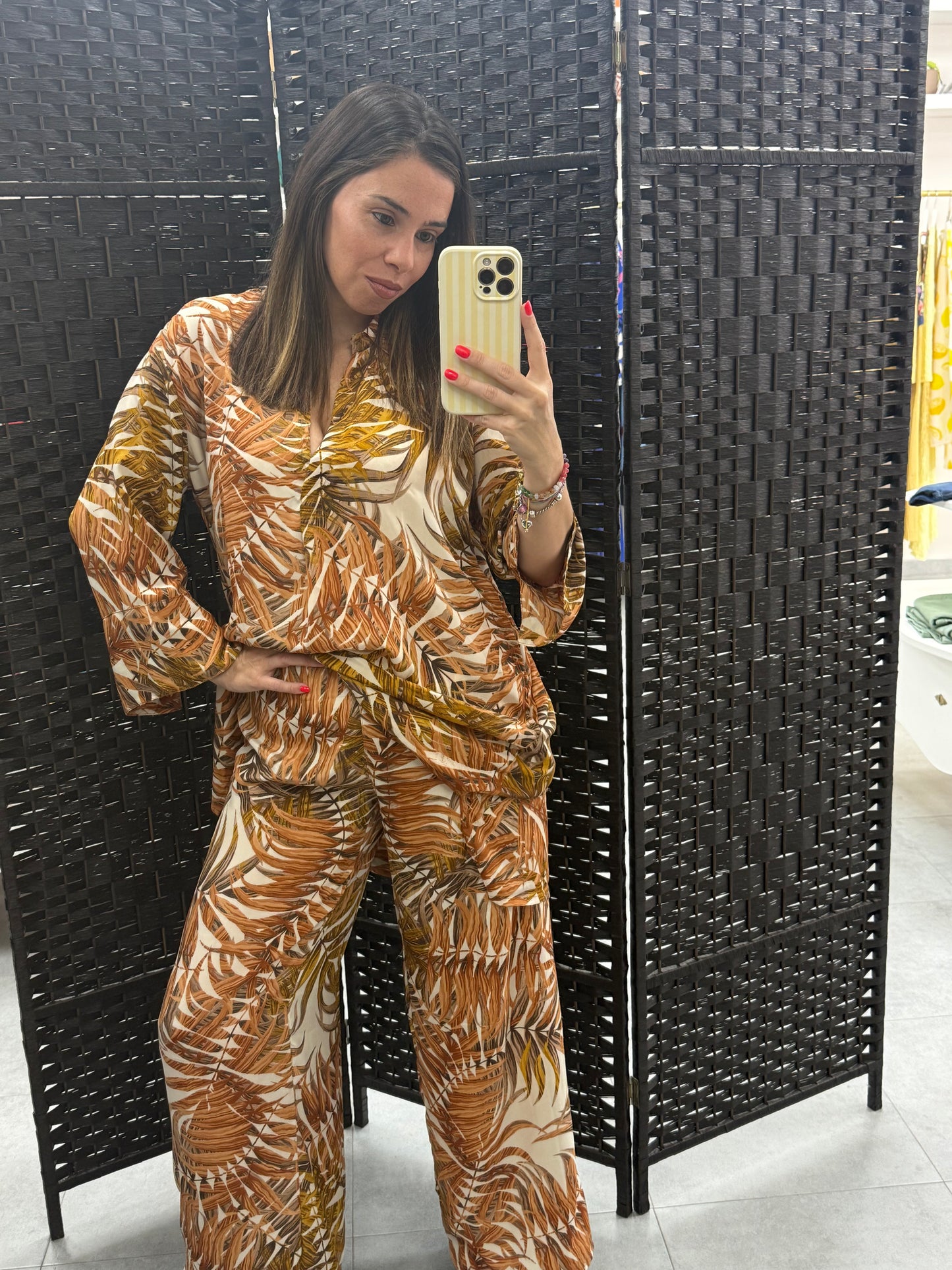 KURTAN CUELLO CAMISERO HOJAS TEJAS