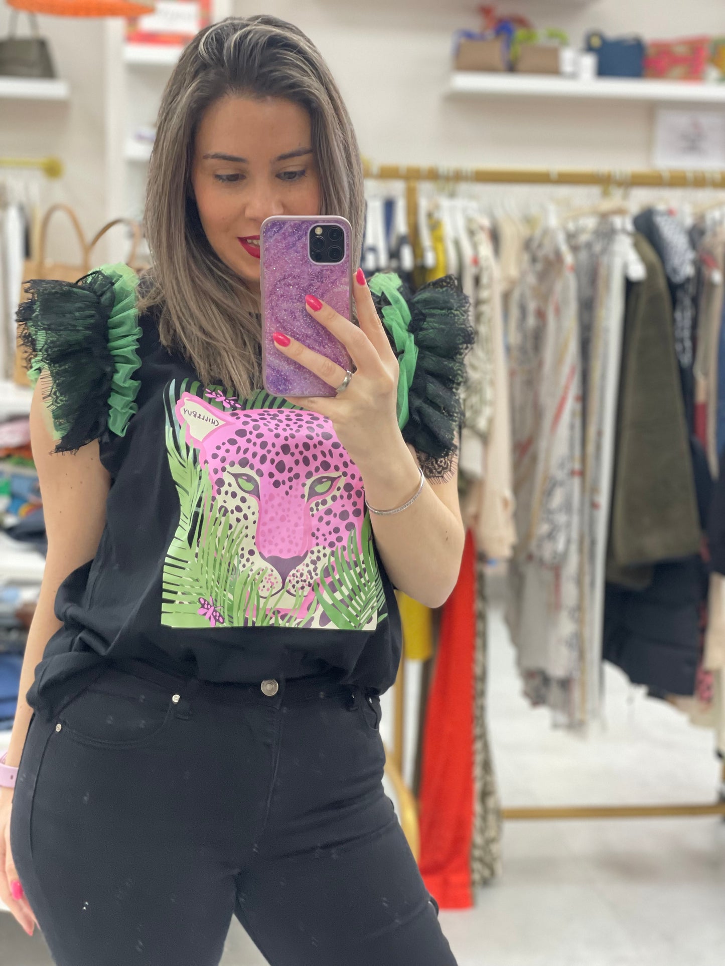CAMISETA NEGRA TIGRE ROSA