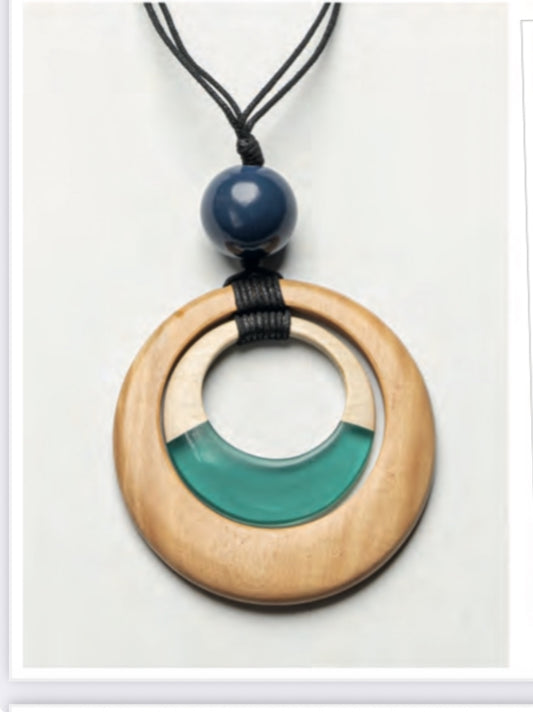COLLAR LARGA MADERA AZUL