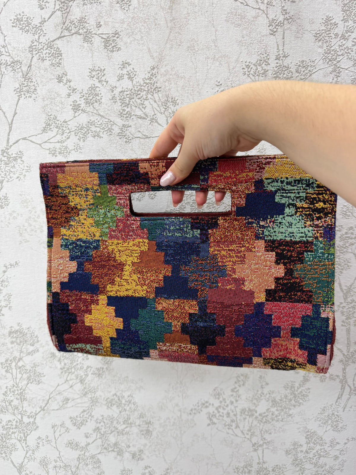 BOLSO DE MANO HILAR DIVAS